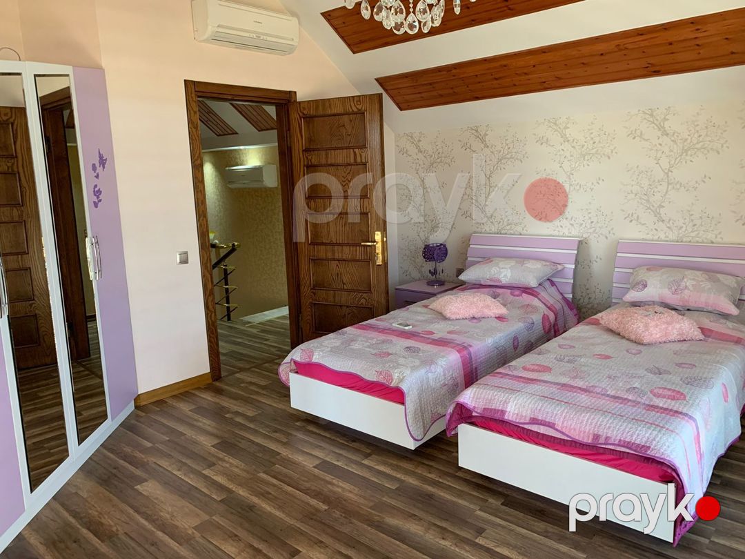 Satılır 4 otaqlı həyət evi/bağ evi 200 m² — Ev, villa, Bakı (12)