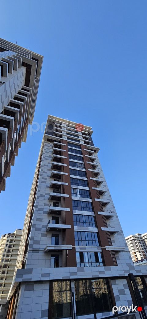 Satılır 3 otaqlı yeni tikili 98 m²