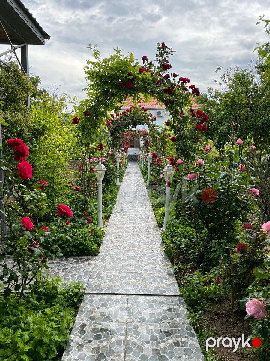 Satılır 4 otaqlı həyət evi/bağ evi 200 m² — Ev, villa, Bakı (6)