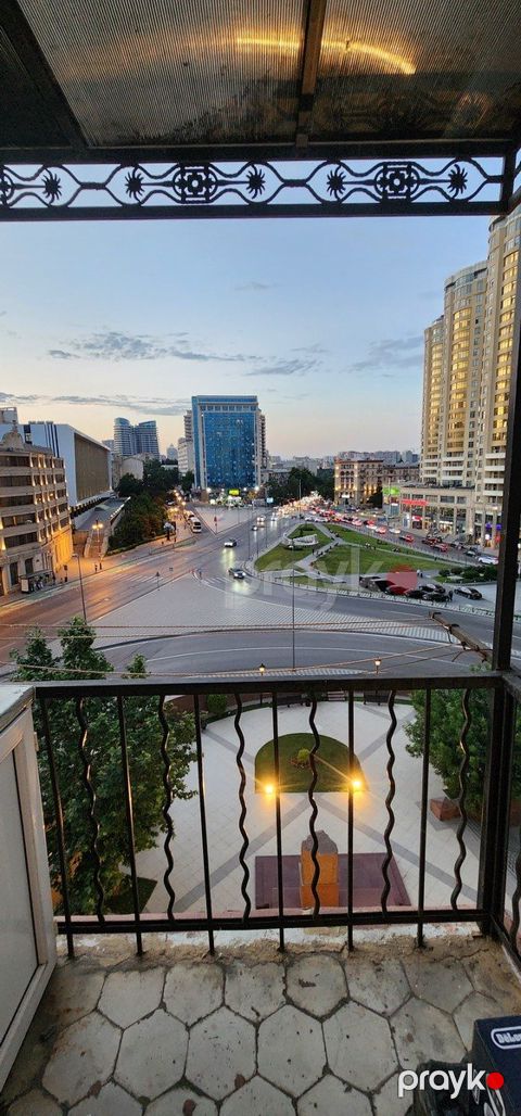 2-otaqlı mənzil, Nizami m., 67 m²