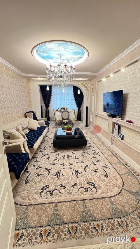 Satılır 3 otaqlı köhnə tikili 80 m² — Bakı