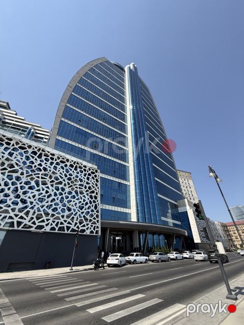 Satılır 3 otaqlı yeni tikili 131 m² — Bakı