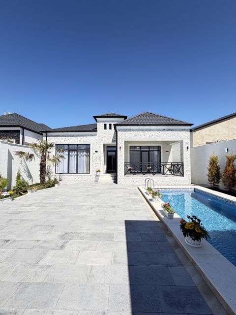 Satılır 4 otaqlı həyət evi/bağ evi 160 m² — Bakı