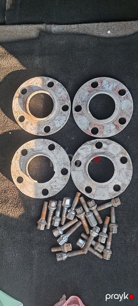 BMW E39 Spacer — Bakı