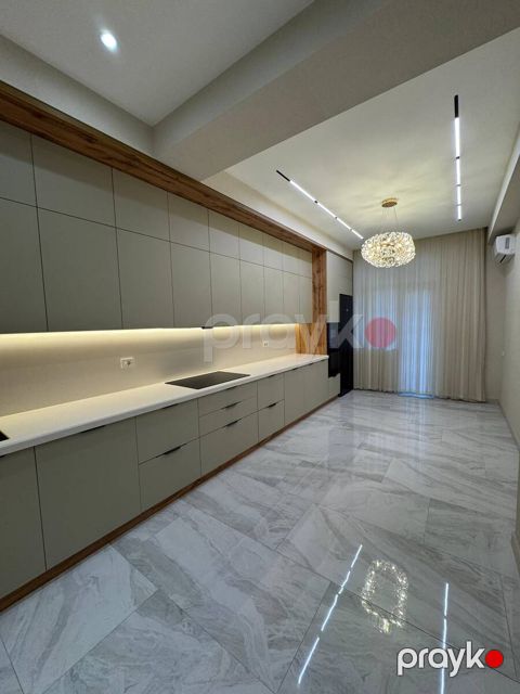 Satılır 4 otaqlı yeni tikili 182 m² — Bakı