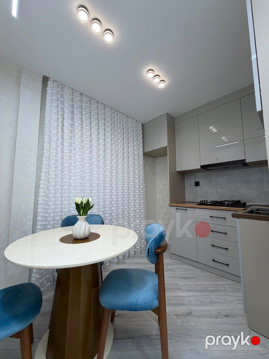 Satılır 2 otaqlı köhnə tikili 65 m² — Mənzil, Bakı (4)
