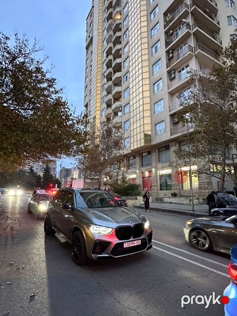 Satılır obyekt 570 m²