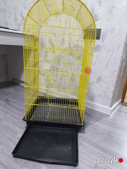 Böyük ölçülü quş qəfəsi - Material: möhkəm metal barlar, açıq sarı — Bakı