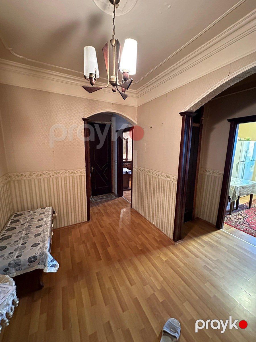 Satılır 4 otaqlı köhnə tikili 90 m² — Mənzil, Bakı (11)