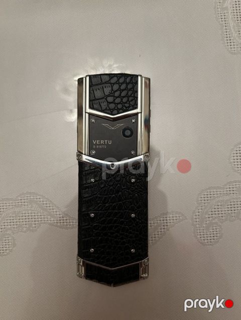 Vertu rəng - Qara, Düyməli