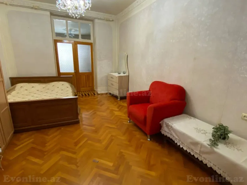 Kirayə verilir 5 otaqlı Mənzil Köhnə tikili 150 m² Bakı, Nəsimi r — Mənzil, Bakı (3)