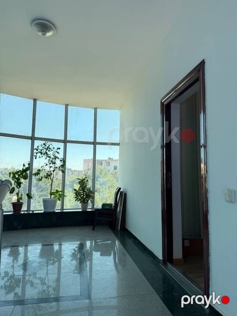İcarəyə verilir 3 otaqlı ofis 110 m²