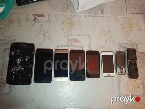 Müxtəlif model mobil cihaz dəsti. işlemir telefonlar,zapças kimi — Bakı