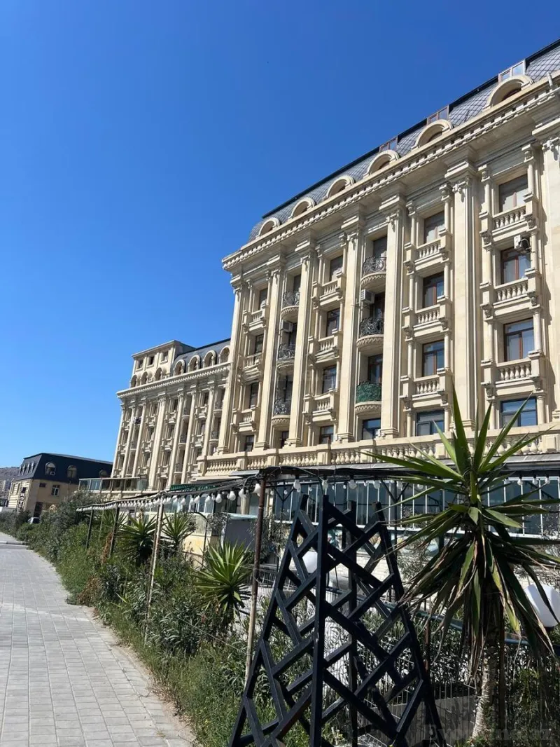 Satılır 3 otaqlı Mənzil Yeni tikili 85 m² Bakı, Səbail r., Bayıl — Mənzil, Bakı (4)