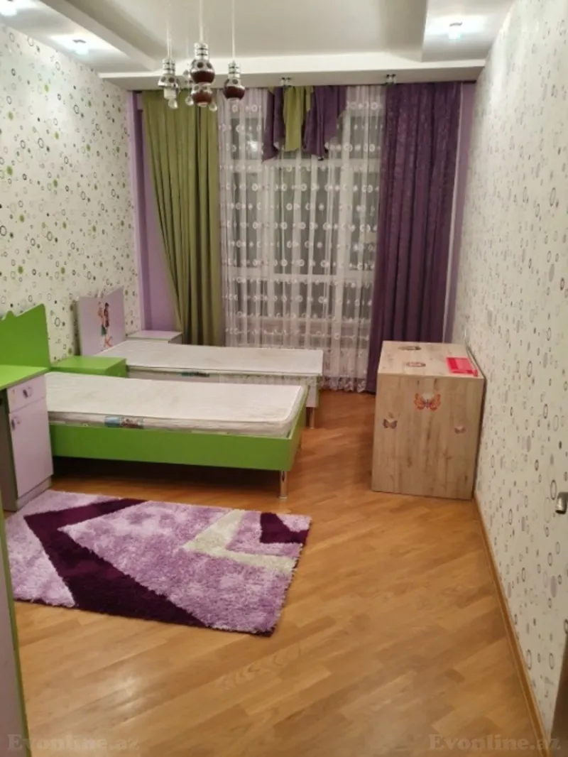 Kirayə verilir 3 otaqlı Mənzil Yeni tikili 130 m² Bakı, Yasamal r., İnşaatçılar m — Mənzil, Bakı (6)