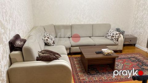 Divan, İşlənmiş, Açılan — Bakı