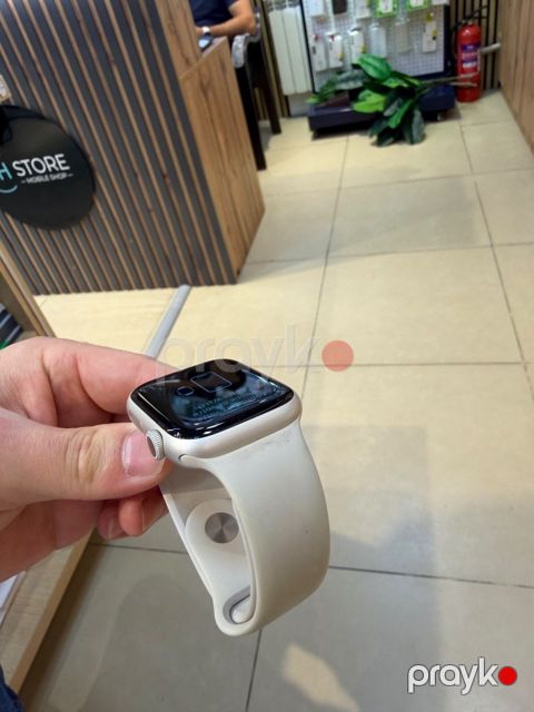 Apple Watch Series 7 Aluminum Starlight 45mm — Bakı