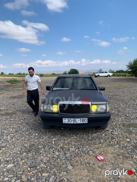 Mercedes-Benz 190: 2.3 l 1991 il Sedan — Tovuz