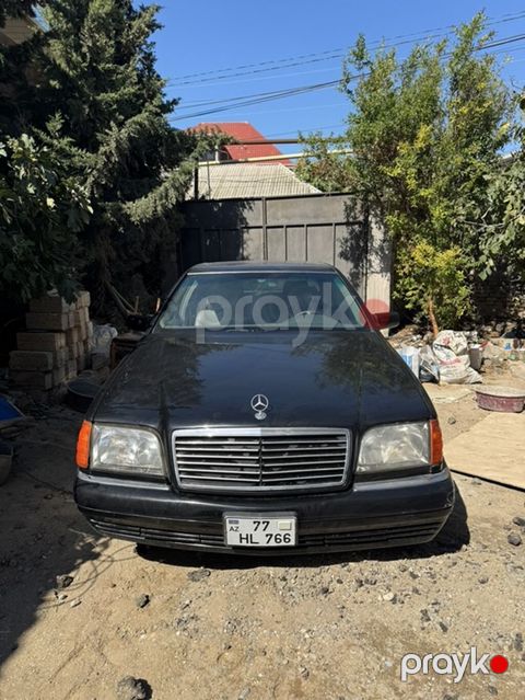 Mercedes-Benz S-Class W140 sedan - Korpus: qara rəng, klassik W140 — Saray
