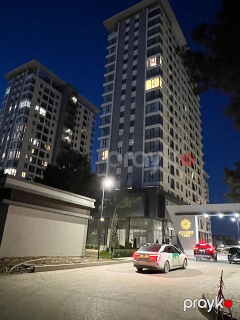 Satılır 3 otaqlı yeni tikili 95 m²