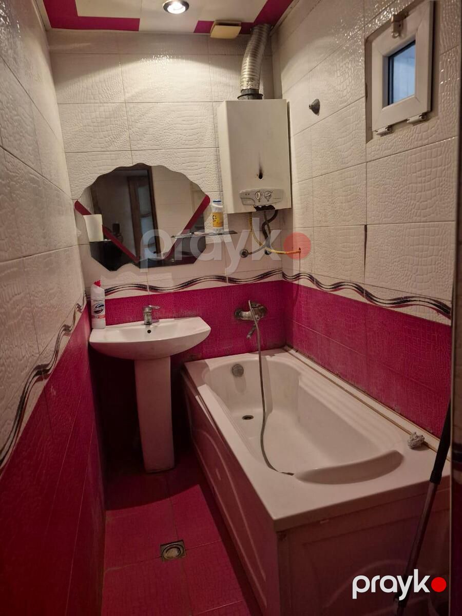 Satılır 2 otaqlı köhnə tikili 60 m² — Mənzil, Bakı (11)