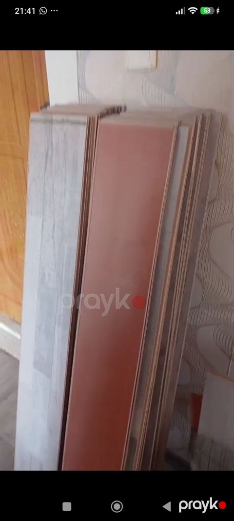 Laminat döşəmə taxtaları dəsti — Digah