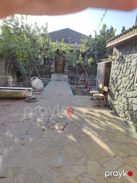 Satılır 3 otaqlı həyət evi/bağ evi 98 m² — Bakı