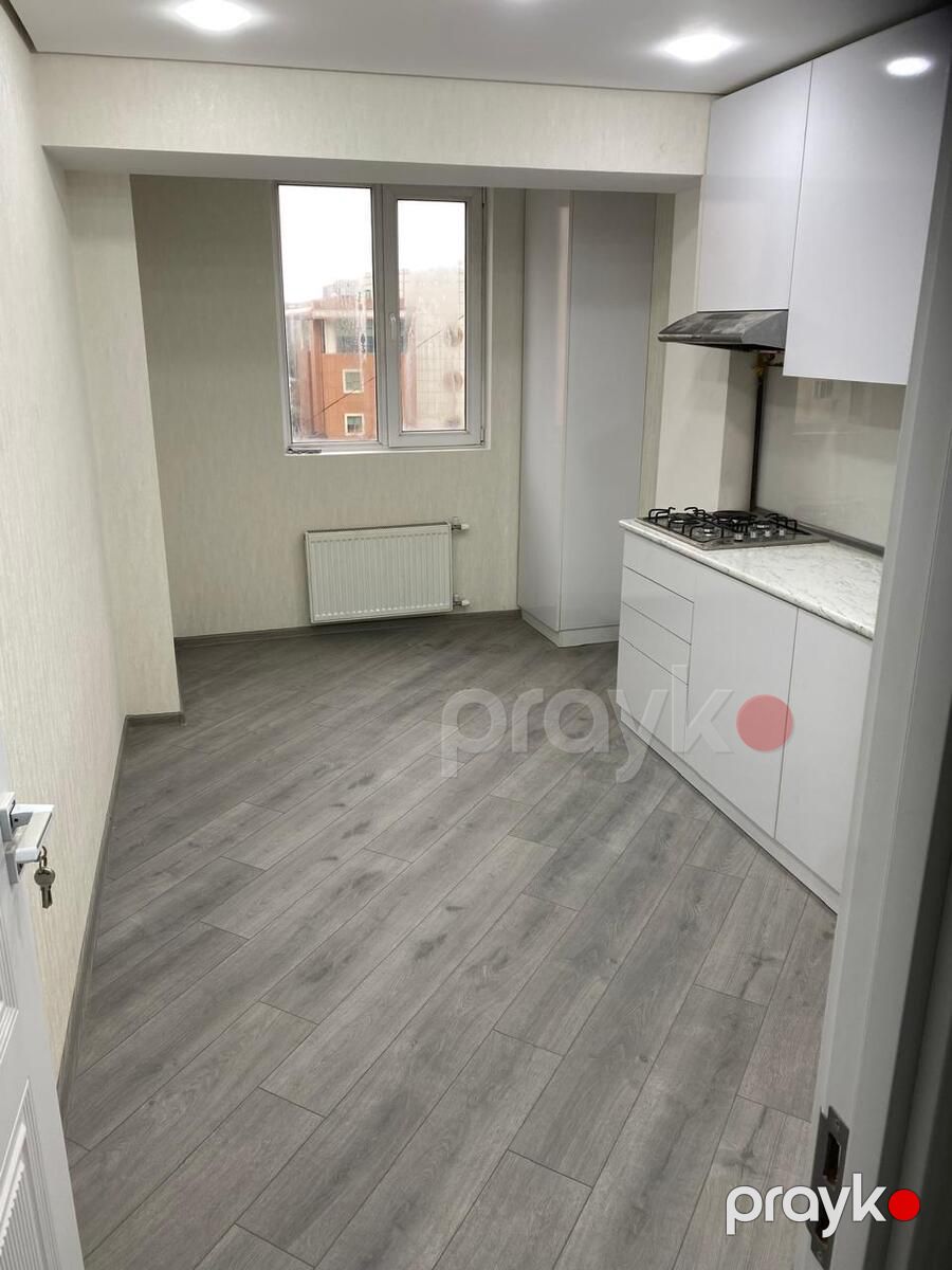 Satılır 2 otaqlı köhnə tikili 65 m² — Mənzil, Bakı (7)