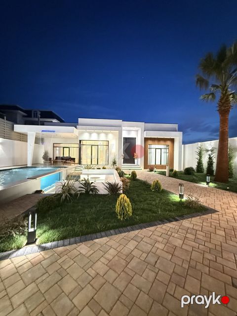 Satılır 5 otaqlı həyət evi/bağ evi 220 m² — Bakı