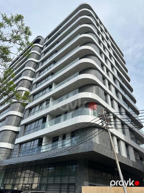 Satılır 2 otaqlı yeni tikili 98 m² — Bakı