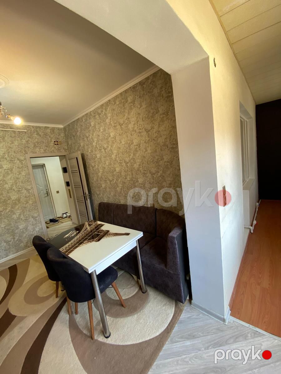 Satılır 2 otaqlı köhnə tikili 65 m² — Mənzil, Bakı (8)