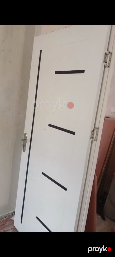 Ağ rəngli interyer qapısı – modern dizayn 2 ededir biri 30 azn — Digah