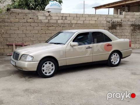 Mercedes-Benz C-Class: 1.8 l 1994 il Sedan — Digah