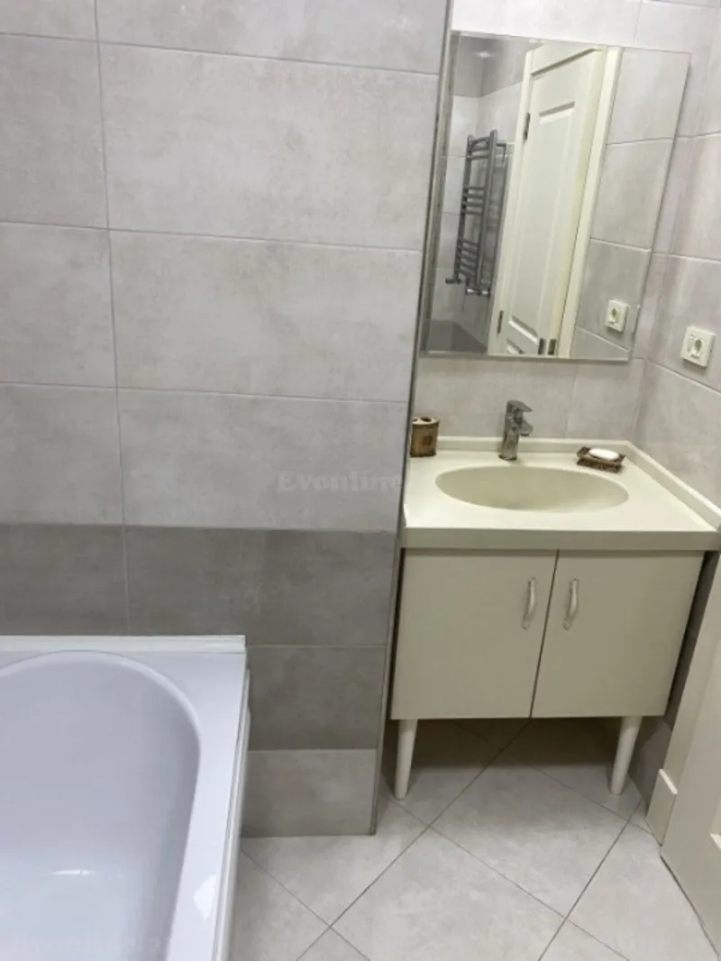 Kirayə verilir 3 otaqlı Mənzil Yeni tikili 150 m² Bakı, Xətai r., Ağ şəhər — Mənzil, Bakı (6)