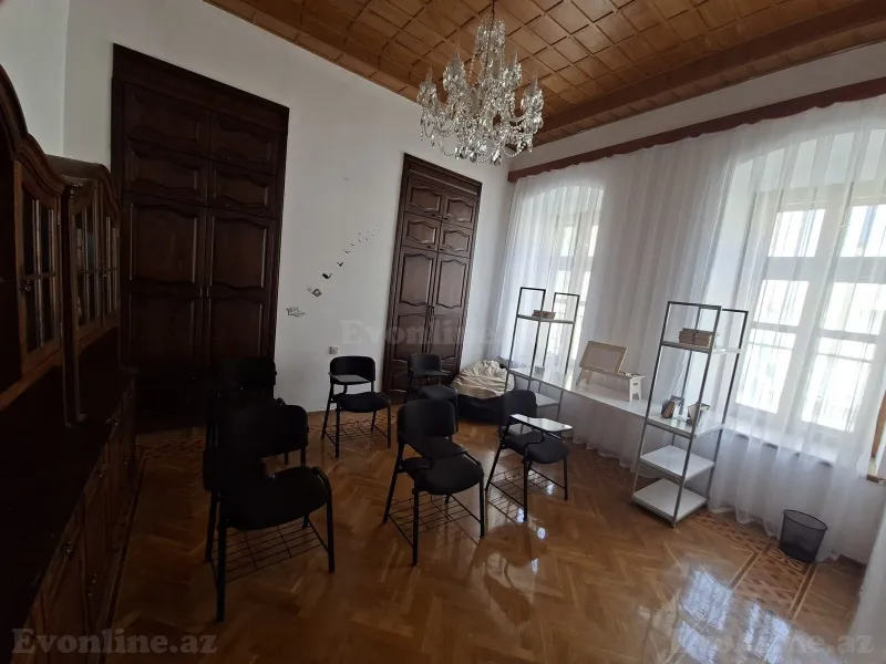 Kirayə verilir 5 otaqlı Mənzil Köhnə tikili 230 m² Bakı, Yasamal r — Mənzil, Bakı (8)