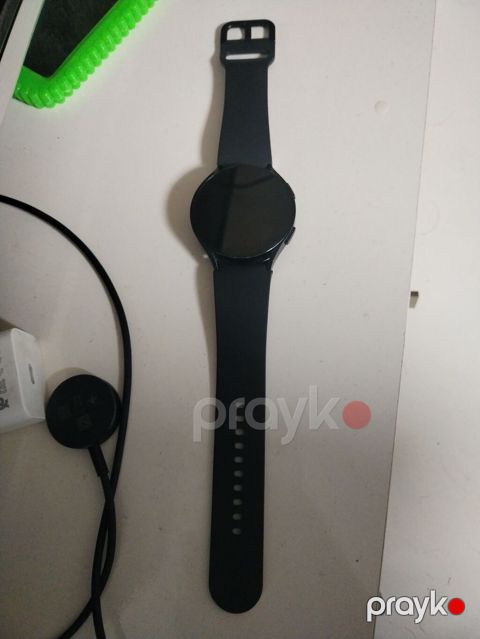 Samsung Galaxy Watch 6 44mm Samsung Galaxy Watch 6 44mm satılır — Bakı