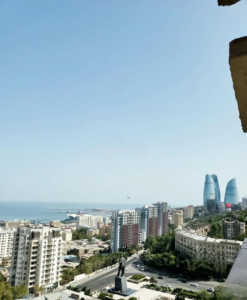 Kirayə verilir 3 otaqlı Mənzil Yeni tikili 90 m² Bakı, Yasamal r — Bakı