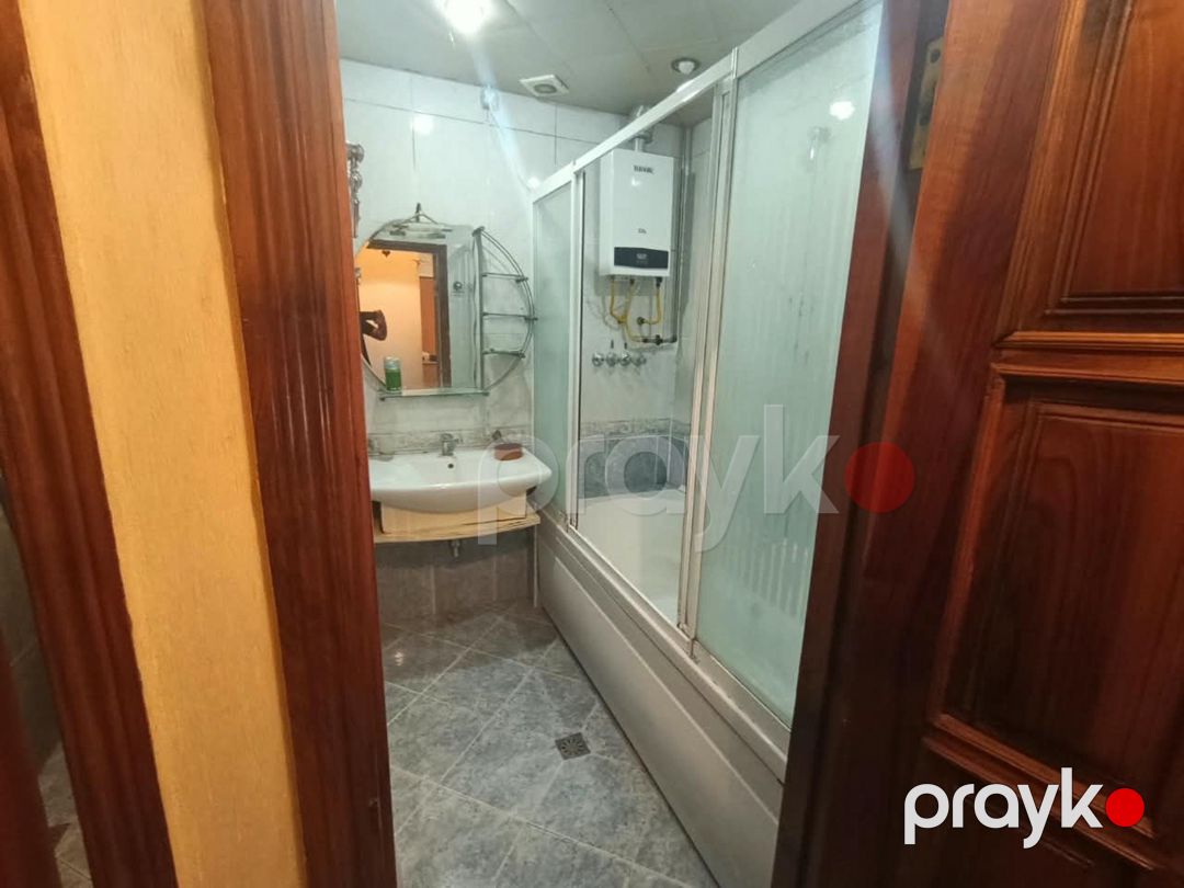 Satılır 4 otaqlı köhnə tikili 100 m² — Mənzil, Bakı (11)