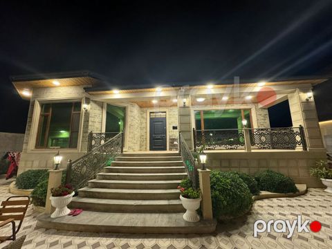 Satılır 3 otaqlı həyət evi/bağ evi 300 m² — Bakı