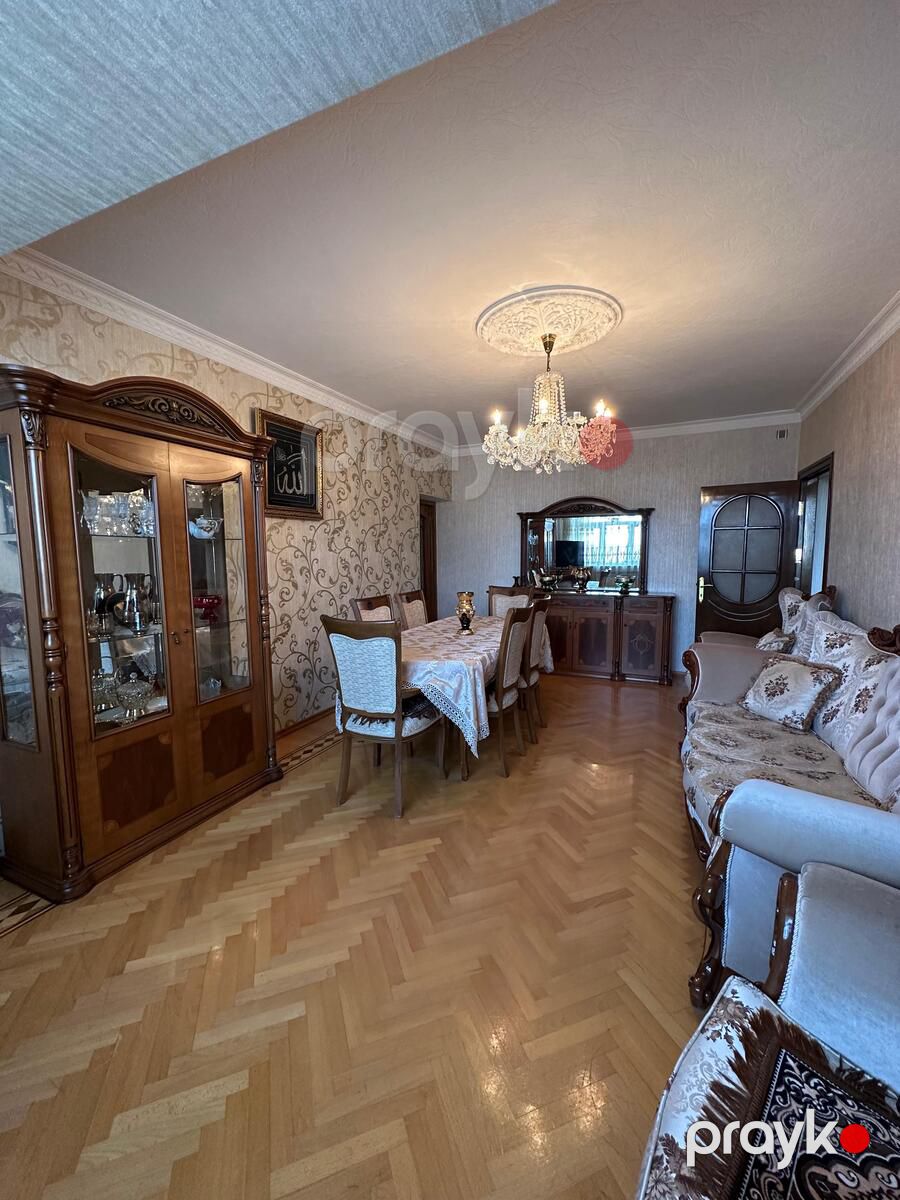 Satılır 4 otaqlı köhnə tikili 125 m² — Mənzil, Bakı (3)