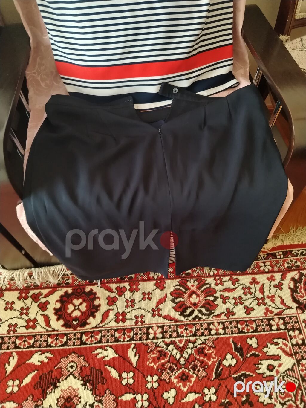 Qadın iki hissəli dəst – köynək və ətək - Üst: qısaqol köynək — Kostyum, Bakı (2)