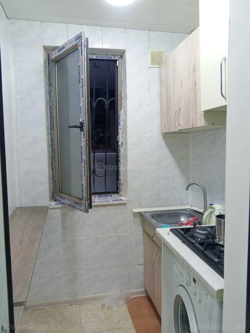 Kirayə verilir 3 otaqlı Mənzil Köhnə tikili 80 m² Bakı, Səbail r — Mənzil, Bakı (7)