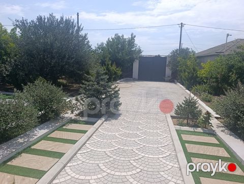 Satılır 3 otaqlı həyət evi/bağ evi 100 m² — Bakı