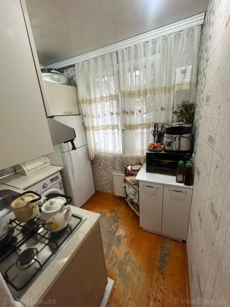 Kirayə verilir 2 otaqlı Mənzil Köhnə tikili 50 m² Bakı, Nəsimi r., Memar Əcəmi m., 4-cü mikrorayon — Mənzil, Bakı (8)