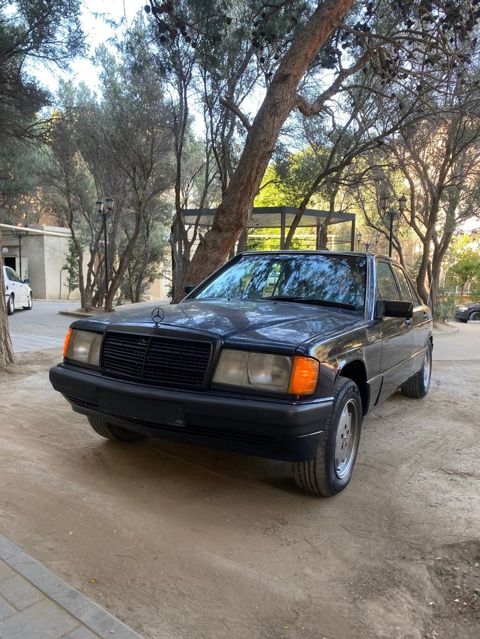 Mercedes-Benz 190 (W201): 2.3 l 1993 il Sedan — Qusar