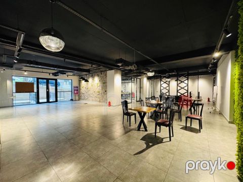 Satılır obyekt 412 m² — Bakı