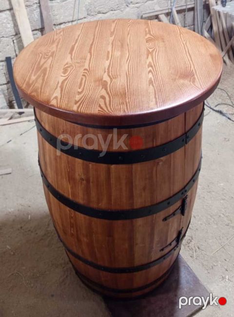 Masa və oturacaqlar — Bakı