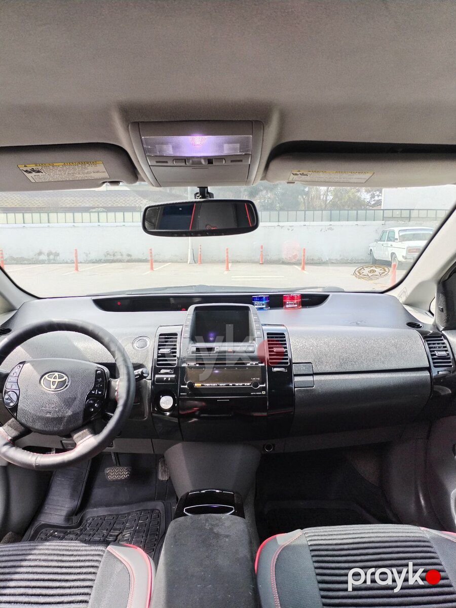 Toyota Prius, 2007 il icarəsi — Avtomobil icarəsi, Bakı (4)