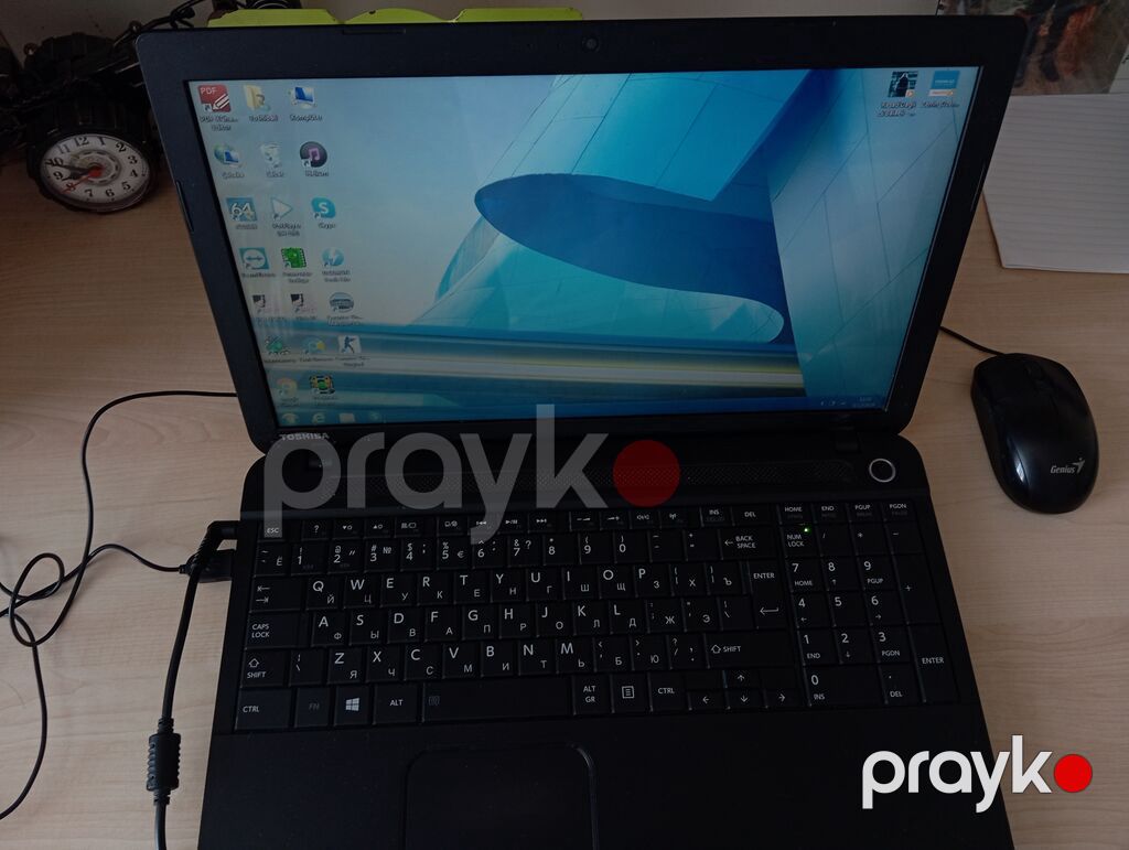 Toshiba noutbuk - Brend: Toshiba - Korpus: mat qara örtük, sol — Toshiba, Bakı (2)