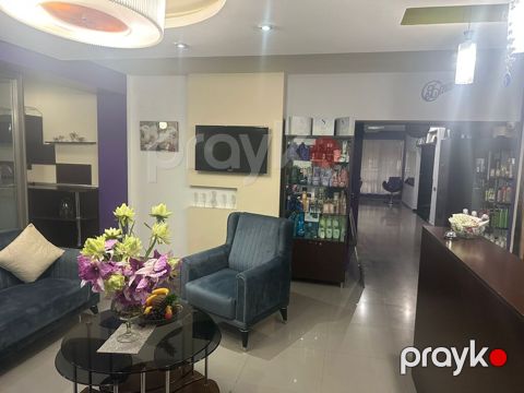 Satılır obyekt 1170 m² — Bakı